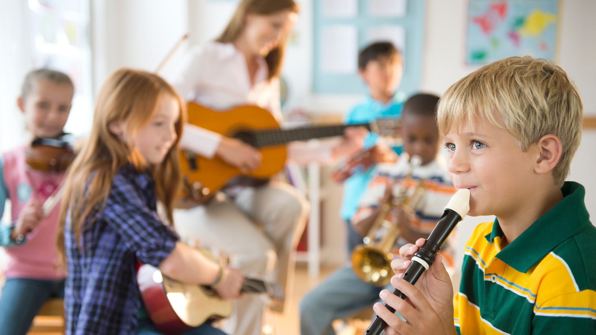 Aprenda a tocar instrumentos em guarulho