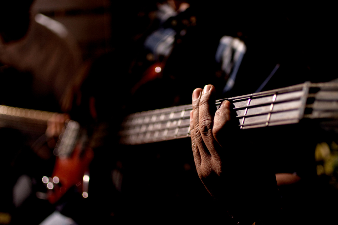 Contra Baixo - Escola de contra baixo